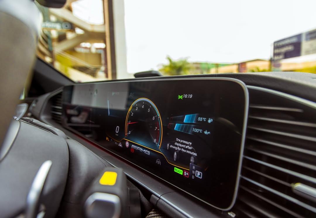 Ready for the AMG thrill 2020 Mercedes benz GLE53 AMG in calcite green metallicFeatures▪️3000cc (9)